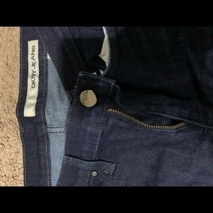 DKNY Jean Size 8 New without Tag